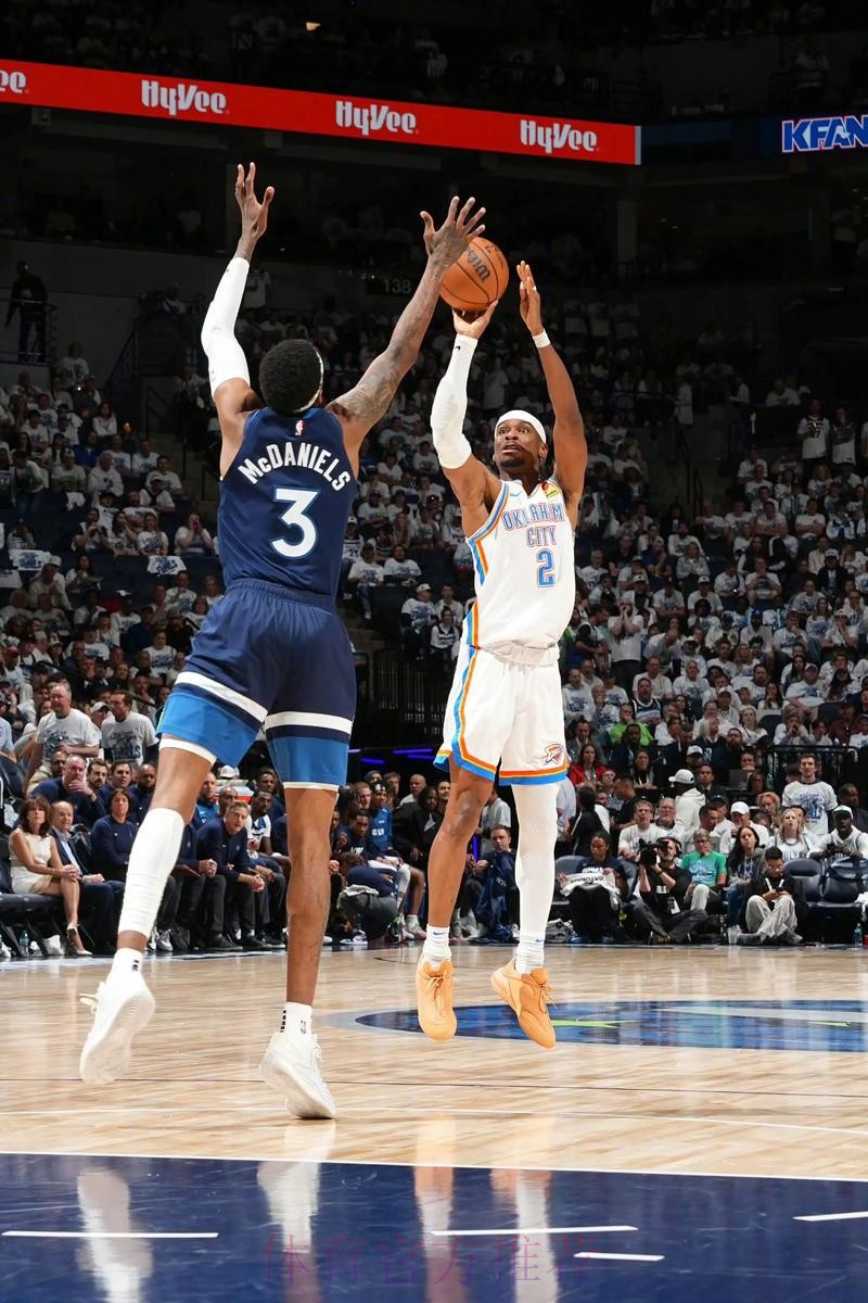 10分优势终结四连胜!森林狼力克热火,爱德华兹20分成制胜关键 10分优势终结四连胜!森林狼力克热火,爱德华兹20分成制胜关键