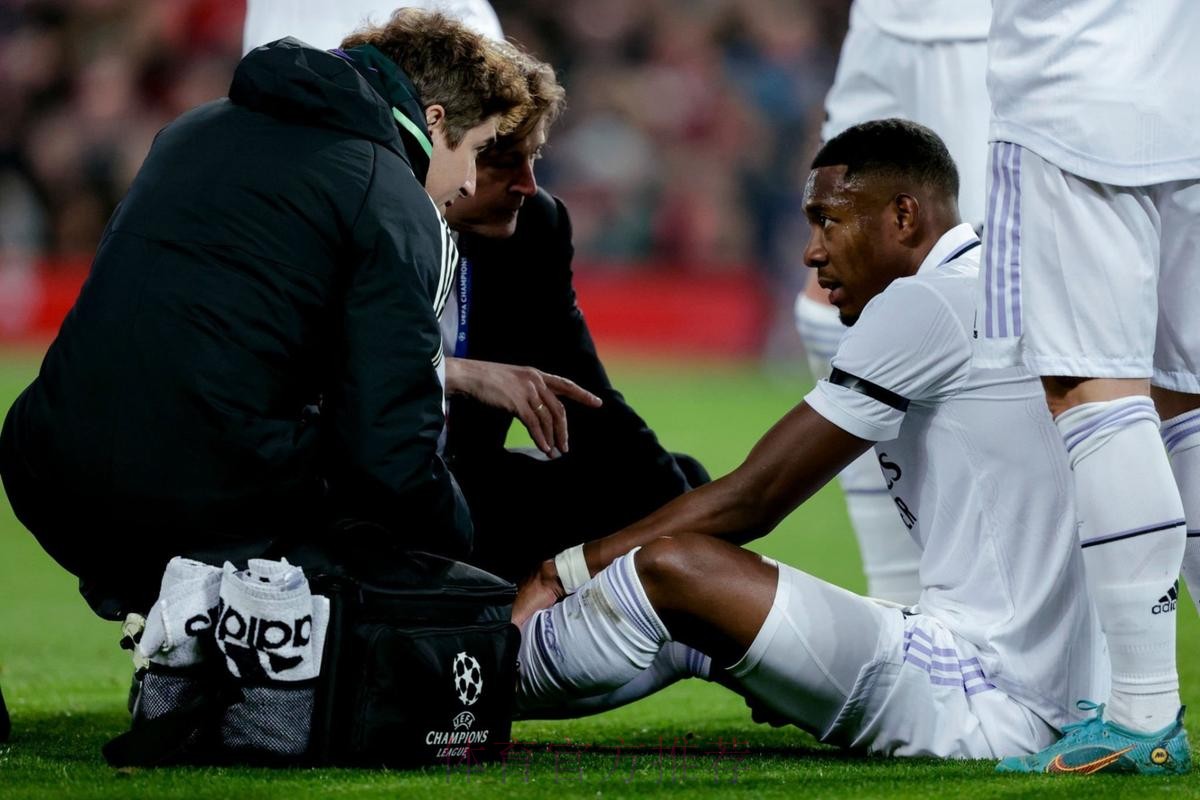 记者:阿拉巴将伤缺1个月 罗德里戈伤停10天左右 记者:阿拉巴将伤缺1个月 罗德里戈伤停10天左右